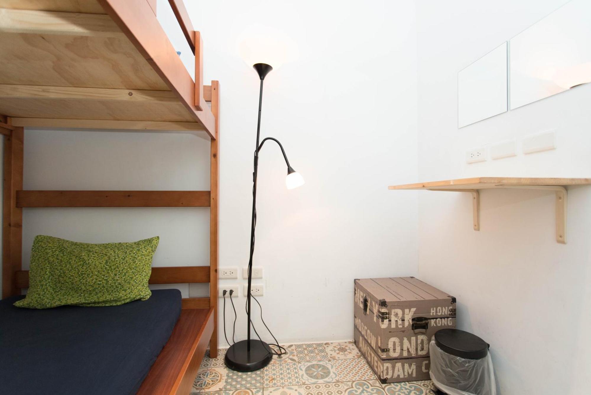 4Plus Hostel Taipei Exterior photo